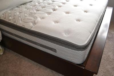 LOT 629. QUEEN SIZE BED WITH MATTRESS AND PLATFORM WITH STORAGE