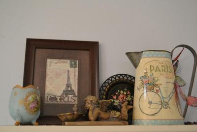 LOT 639. HOME DECOR PARIS THEME ITEMS AND ANGELS
