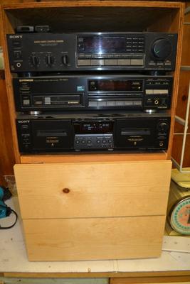 LOT 656. HOMEMADE SELF CONTAINED STEREO BOX WITH DRAWERS AND STEREO GEAR/SPEAKERS