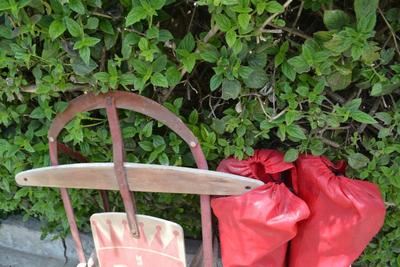 LOT 680. ROYAL RACER SLED, SMALL RADIO FLYER WAGON AND TWO FOLDING CHAIRS