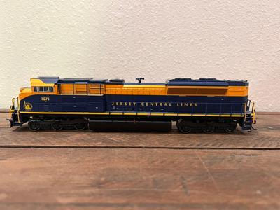 Heavy Trains Car Set of 4 HO Scale  **Read Details