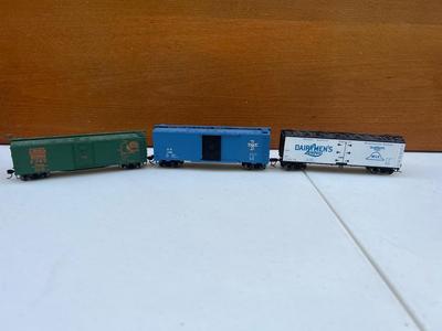 Train Lot of 14 HO Scale