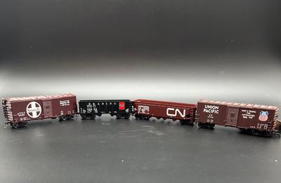 Lot of 15 HO Scale Train Lot