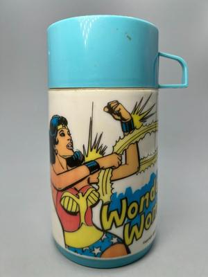 Vintage 1977 Wonder Woman Thermos DC Comics Inc. Aladdin Blue Lid