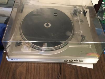 Dual CS1268 turntable