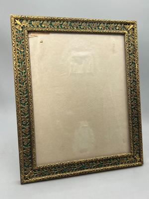 Vintage Art Nouveau Leaf Patern Style Intricate Gold 8 x 10 Metal Standing Single Photo Frame