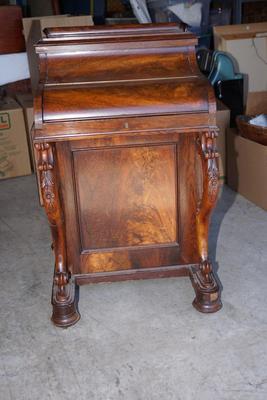 ANTIQUE 19TH CENTURY MAHOGANY POSS. ROSEWOOD DAVENPORT DESK