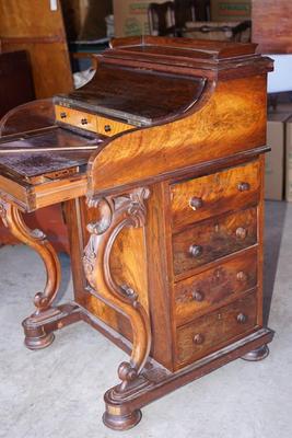 ANTIQUE 19TH CENTURY MAHOGANY POSS. ROSEWOOD DAVENPORT DESK