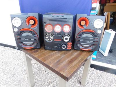 AWESOME PHILIPS GAMER STEREO SYSTEM, TESTED AND WORKS WITH AMAZING SOUND!