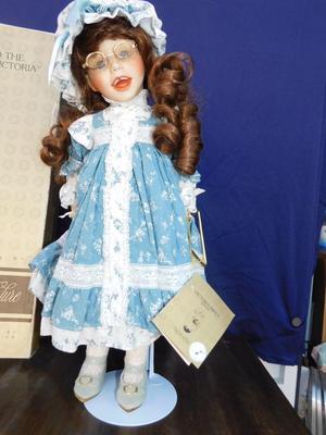CINDY M. McCLURE â€œALICIAâ€ MARCHING BAND DOLLðŸŽ¼ðŸ¥