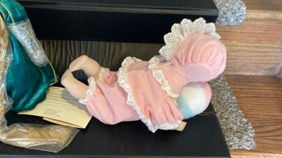 DANBURY MINT STORYBOOK RAPUNZEL DOLL AND PORCELAIN BABY JESSICA
