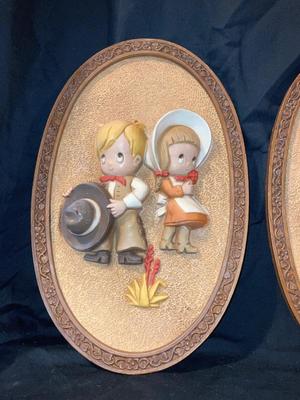 1981 HOMECO BURWOOD SET OF 3D OVAL PLASTIC WALL DECOR