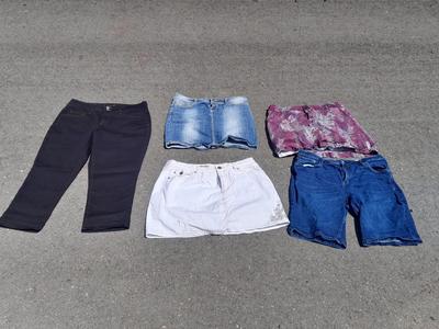 Women's Size 12 - 14 Capri's, shorts, and Skirts