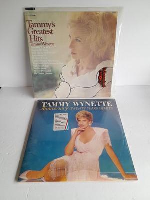 Two Tammy Wynette Vinyl LP 12" Record Albums in great condition! one still sealed!