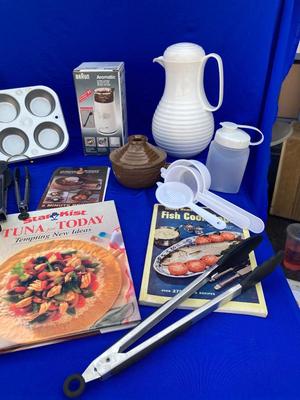 MORE GOOD KITCHEN STUFF, A NIB COFFEE GRINDER, COOL VINTAGE GLASS LIQUID MEASURER ,STONEWAVE  MICROWAVE DISH & MORE