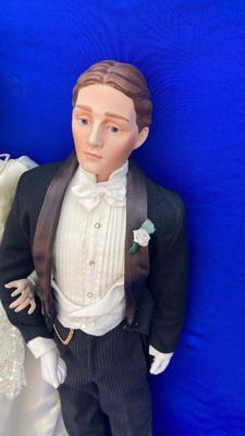 FRANKLIN MINT HEIRLOOM COLLECTIONS BRIDE AND GROOM
