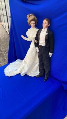 FRANKLIN MINT HEIRLOOM COLLECTIONS BRIDE AND GROOM