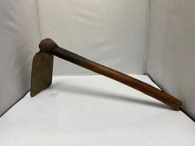 Antique Primitive Short Handle Wide Blade Hoe Spade