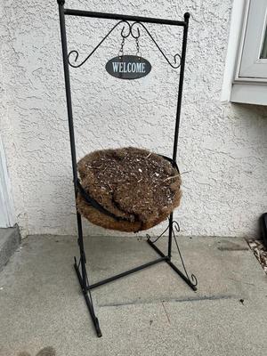 Welcome Metal Garden Planter Basket Stand