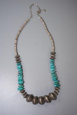 TURQUOISE CHUNK/ SILVER TONE BEADS AND CLAM SHELL NECKLACE