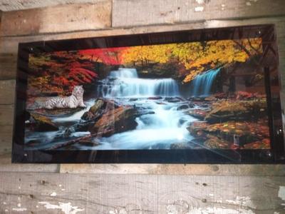 ELECTRIC WALL HUNG LIGHTED WATERFALL PICTURE