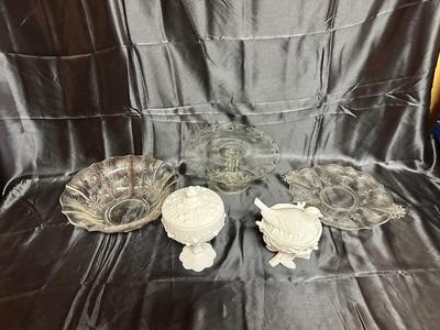 DEPRESSION GLASS CANDY DISH AND BIRD ON NEST
