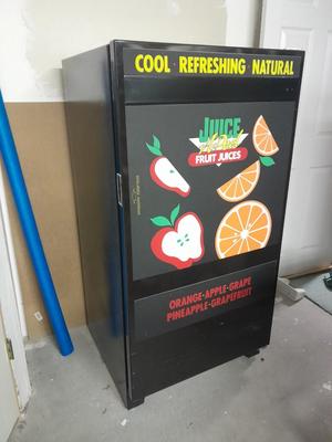 Juice A-peel fruit Juices Vending machine with keys and manual
