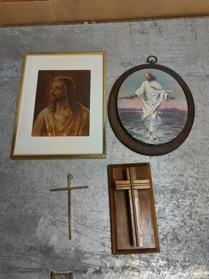 Vintage religious wall hanging Bubble art, framed Jesus, and two wall crosses.