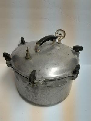 Antique All American Cast Aluminum Pressure Cooker Canner no. 7 Wisconsin Foundry Co, 15 1/2 QT,