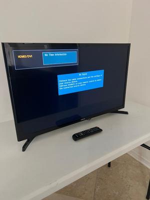 SAMSUNG 32â€ TV