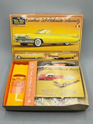 New Gunze Sangyo Cadillac '59 Eldorado Biarritz 1/32 Scale Ready to Assemble Plastic Model Car Kit