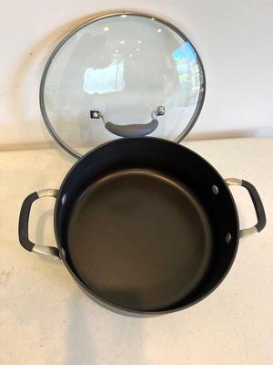 ONEIDA & Calphalon Set