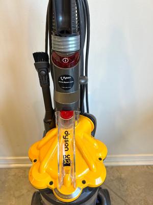 Dyson DC33 Bagless Upright Vacuum