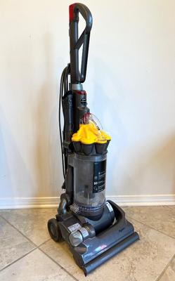 Dyson DC33 Bagless Upright Vacuum