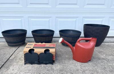Flower Pot & Accessory Lot