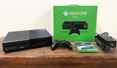 XBOX ONE 1TB with Forza 6