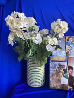 PRETTY PURPLE CANDLE LITE TEA LIGHT CANDLE HOLDER A GOOD MOVIE LIKE UP AND SOME FOLIAGE