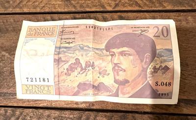 Collectible Bank Notes  France and Ireland