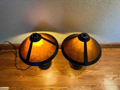 2 MATCHING TABLE LAMPS