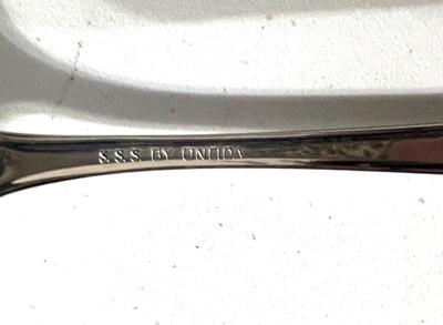 New 1988 Oneida Stainless Flatware Set - 20 Pieces