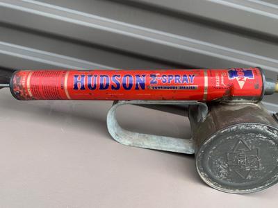 SUPER COOL VINTAGE HUDSON SPRAYERS