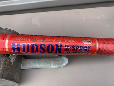 SUPER COOL VINTAGE HUDSON SPRAYERS
