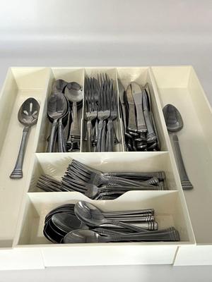 CODIE By CAMBRIDGE 111 Piece Set *Read Details