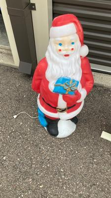 SO COOL VINTAGE CHRISTMAS YARD DECOR