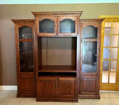 EAGLE Furniture 3 Piece Entertainment Center *Read Details
