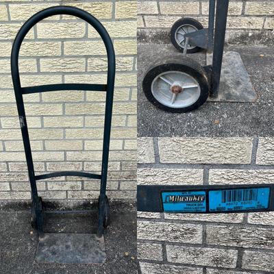 MILWAUKEE 250lbs Rated Hand Truck