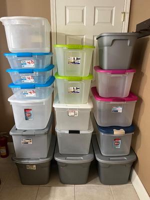 Lot of 17 Plastic Totes