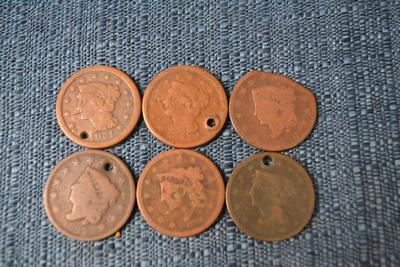 LOT 402. ANTIQUE LARGE ONE CENT COINS