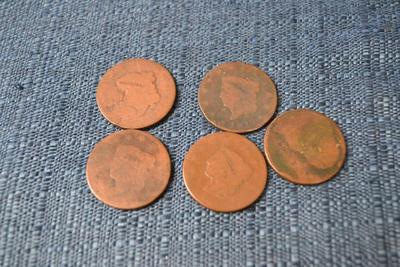 LOT 406. ANTIQUE ONE CENT COINS
