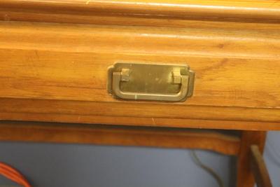Wooden Desk with 2 Drawers